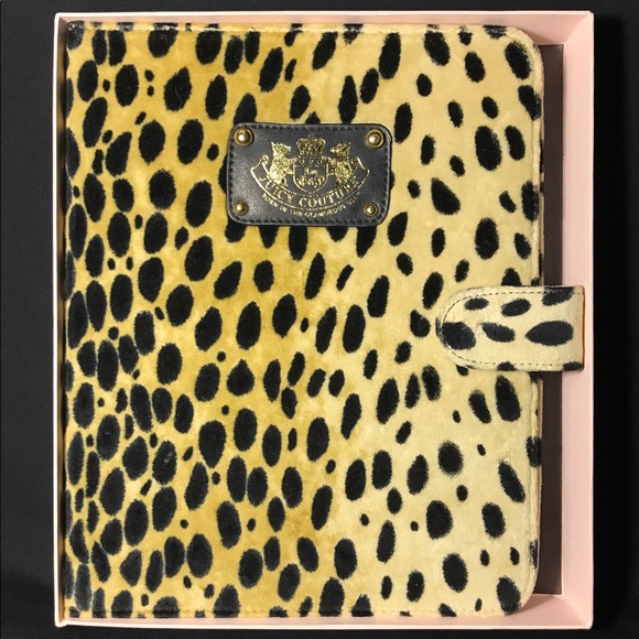 Juicy Couture Accessories - Juicy Couture IPad Cover